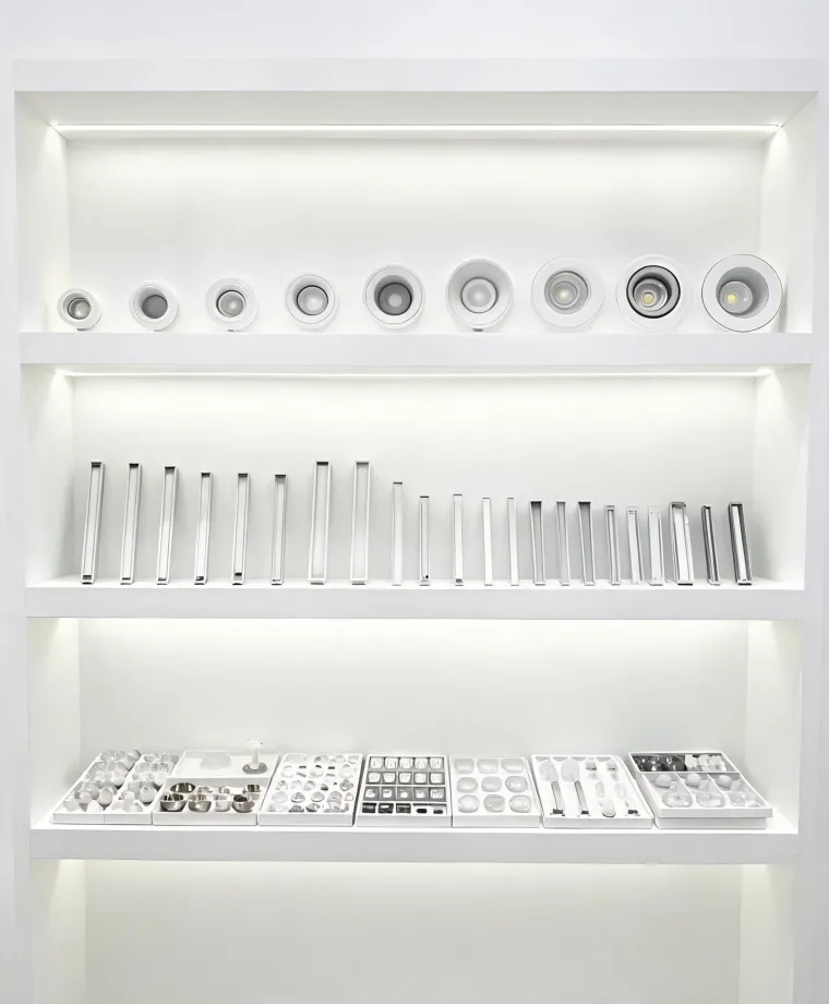 Luminaire sample library